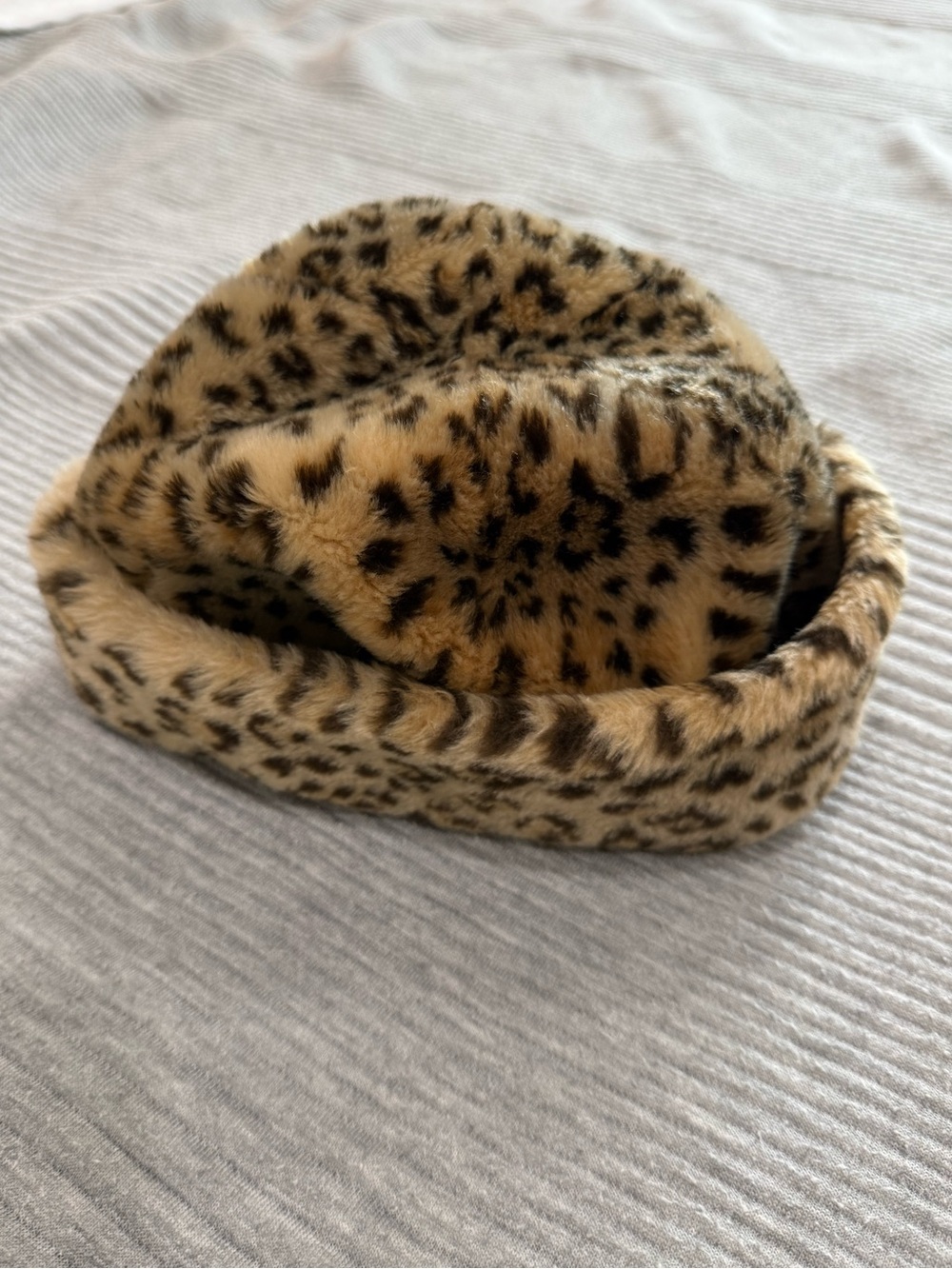 Source Unknown Faux Fur Leopard Print Hat - Tan and Black